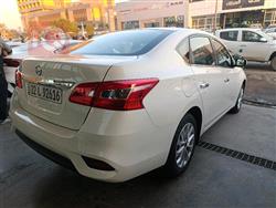 نیسان سێنترا